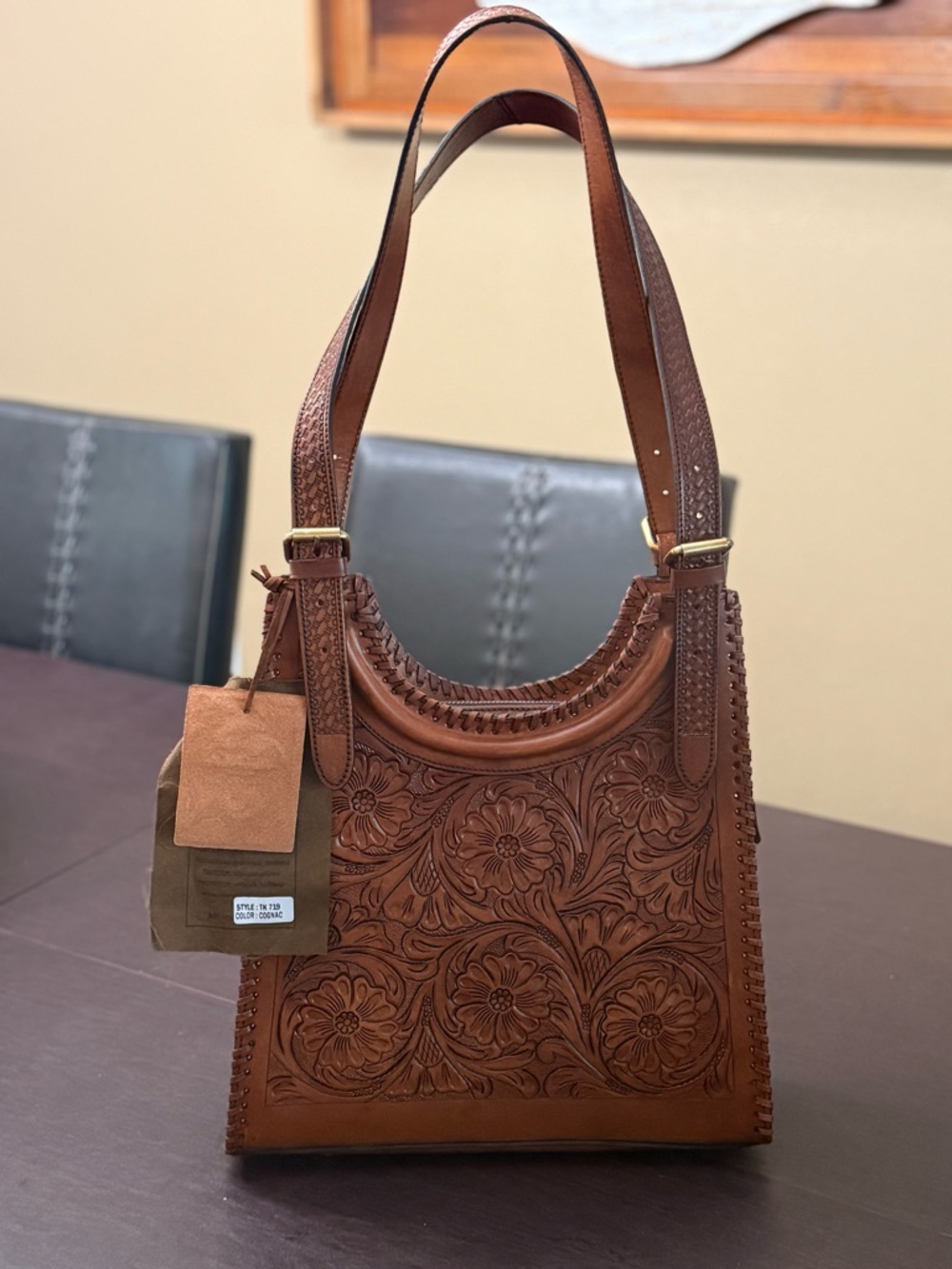 Vilencia Hand-Tooled Floral Leather Shoulder Bag Handmade in Holland NWT